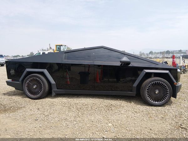 2025 TESLA CYBERTRUCK ALL-WHEEL DRIVE
