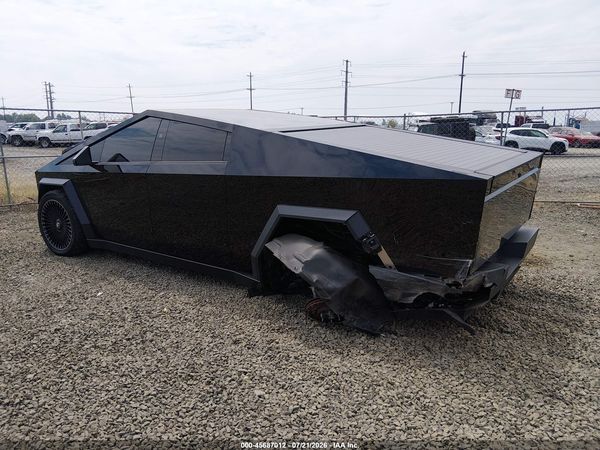 2025 TESLA CYBERTRUCK ALL-WHEEL DRIVE