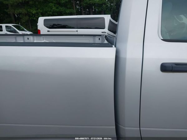 2017 RAM 1500 ST