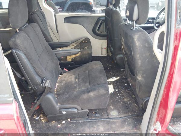 2013 DODGE GRAND CARAVAN SXT — I8