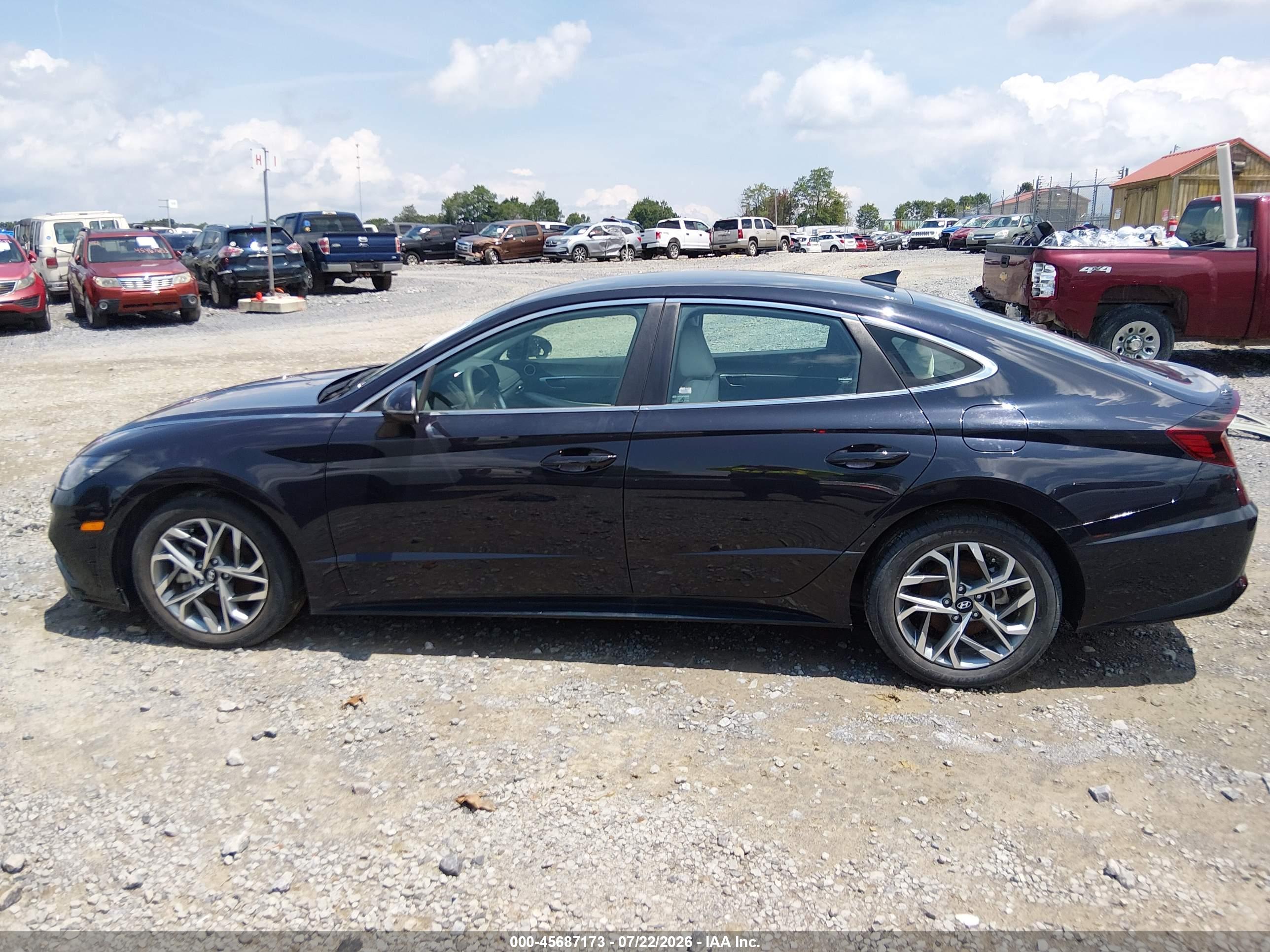 2023 HYUNDAI SONATA SEL