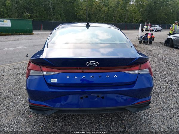 2023 HYUNDAI ELANTRA SE