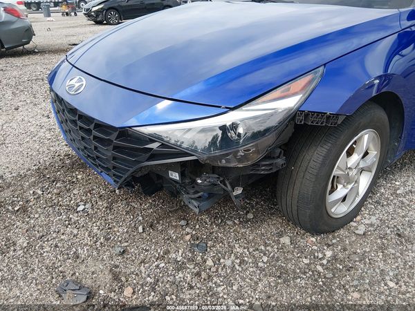 2023 HYUNDAI ELANTRA SE