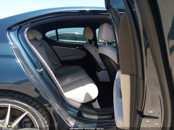 2023 GENESIS G70 2.0T RWD