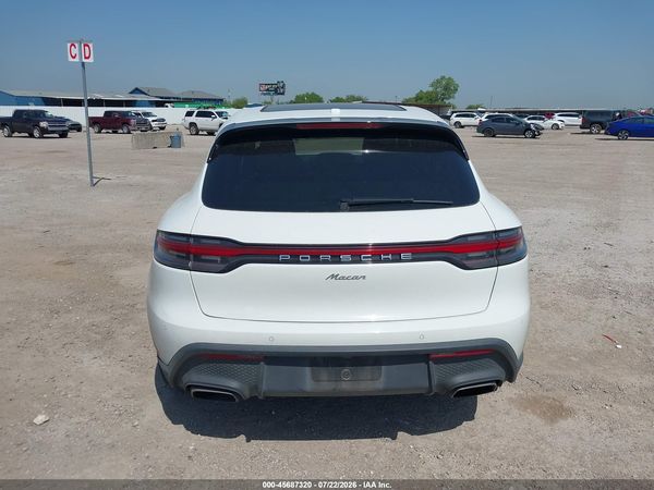2022 PORSCHE MACAN