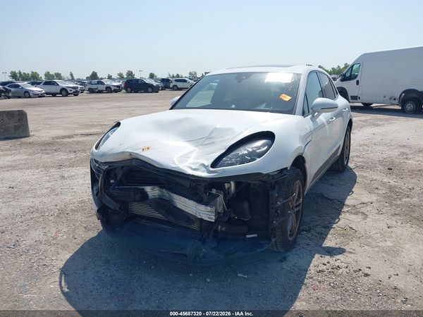2022 PORSCHE MACAN