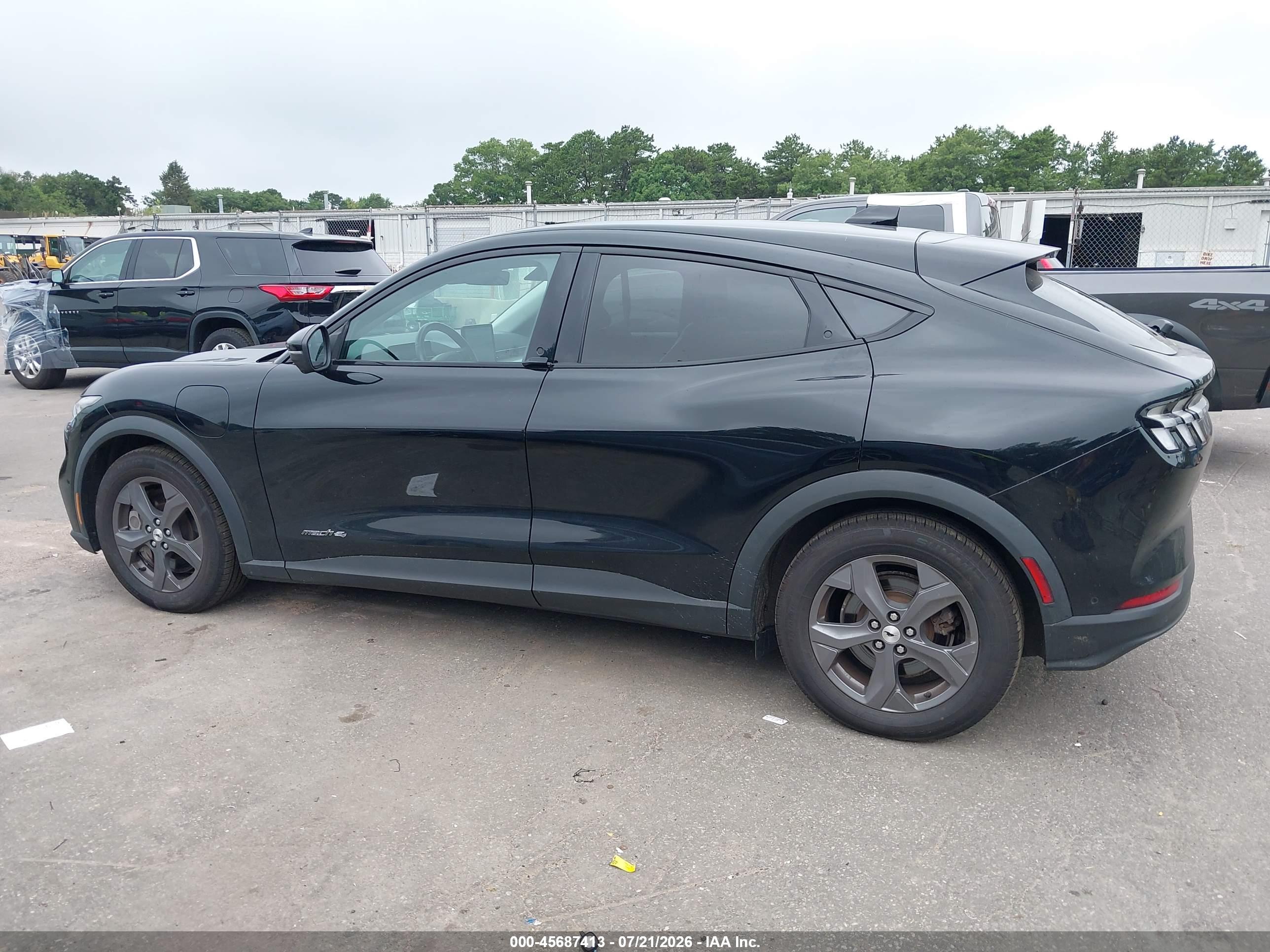 2021 FORD MUSTANG MACH-E SELECT