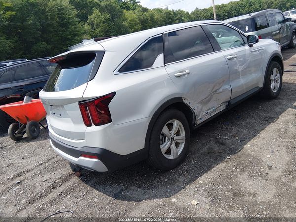 2026 KIA SORENTO LX