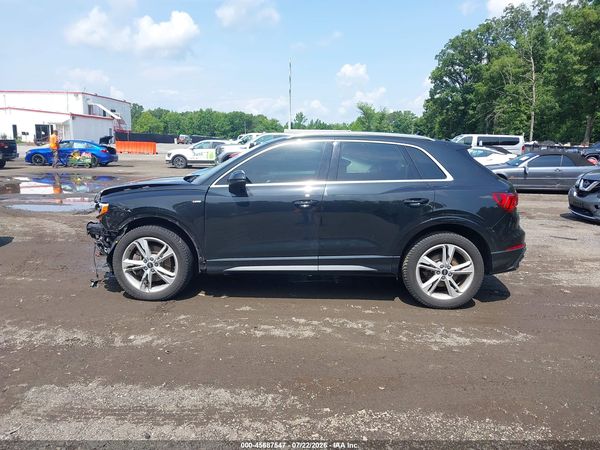 2022 AUDI Q3