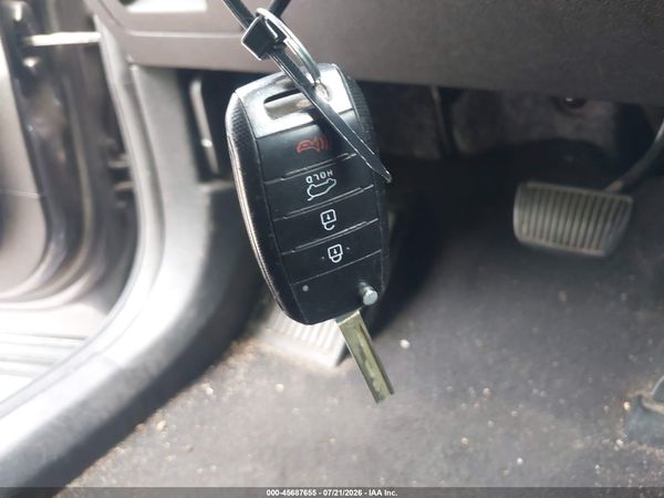 2016 KIA SORENTO 2.4L LX
