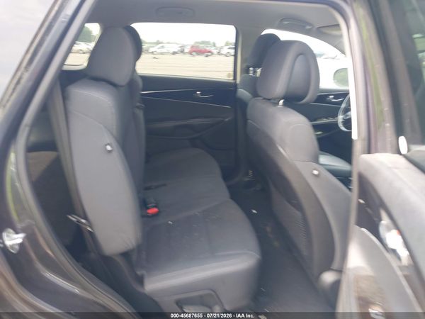 2016 KIA SORENTO 2.4L LX