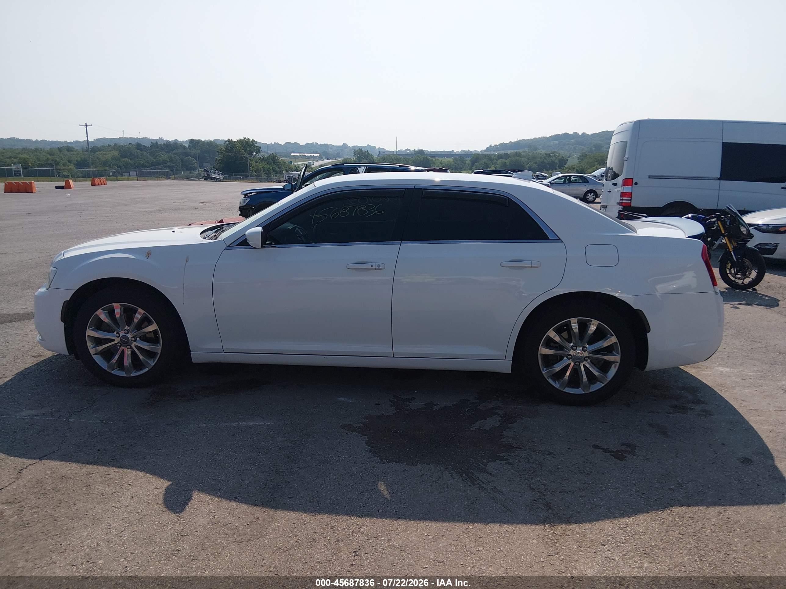 2015 CHRYSLER 300 LIMITED