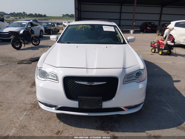 2015 CHRYSLER 300 LIMITED