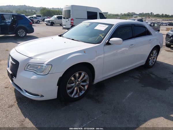 2015 CHRYSLER 300 LIMITED