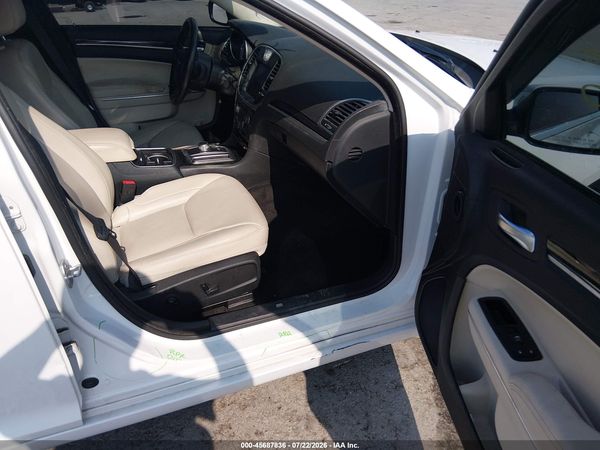 2015 CHRYSLER 300 LIMITED