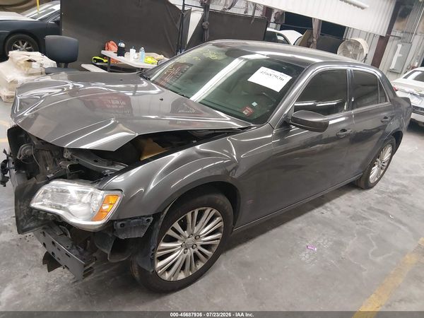 2013 CHRYSLER 300 MOTOWN