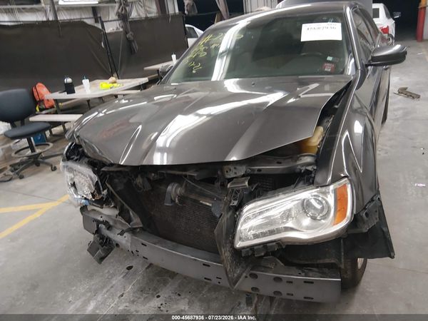 2013 CHRYSLER 300 MOTOWN