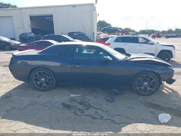 2018 DODGE CHALLENGER SXT