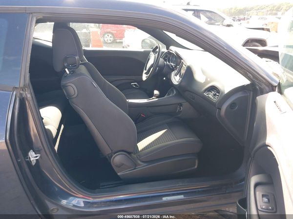 2018 DODGE CHALLENGER SXT