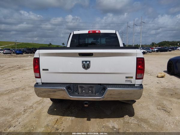 2017 RAM 1500 SLT  4X2 6'4 BOX