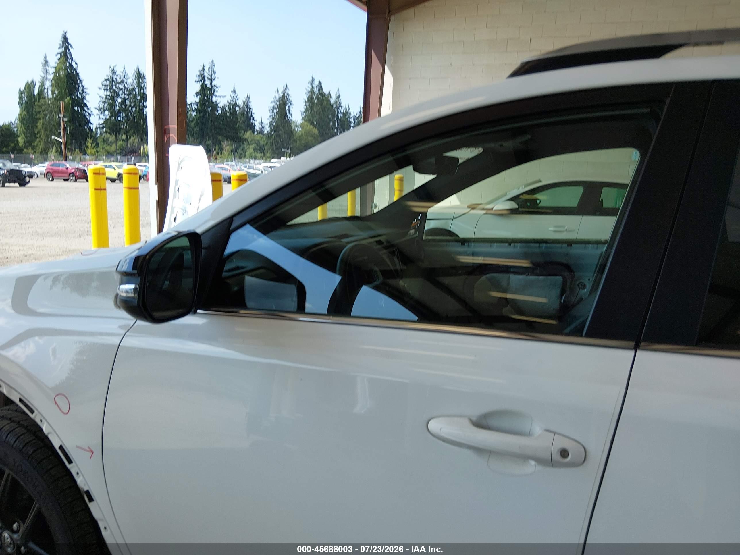 2017 TOYOTA RAV4 SE