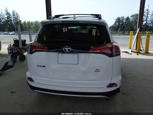 2017 TOYOTA RAV4 SE