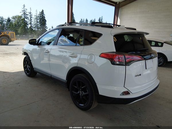 2017 TOYOTA RAV4 SE