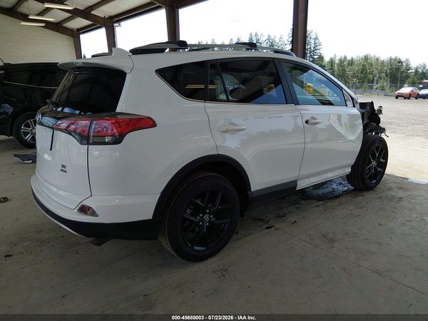 2017 TOYOTA RAV4 SE