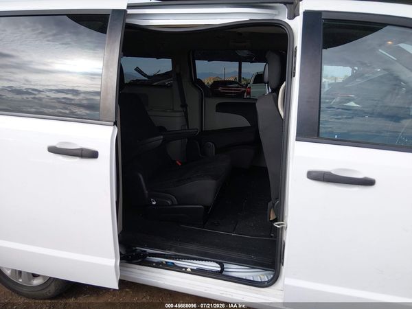 2019 DODGE GRAND CARAVAN SE — I8