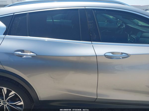2018 INFINITI QX30 PREMIUM