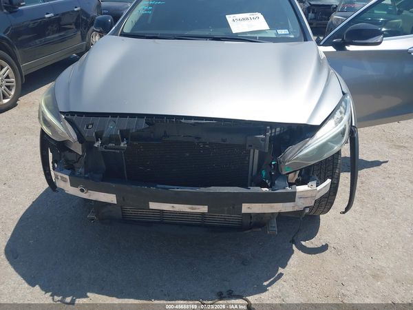 2018 INFINITI QX30 PREMIUM