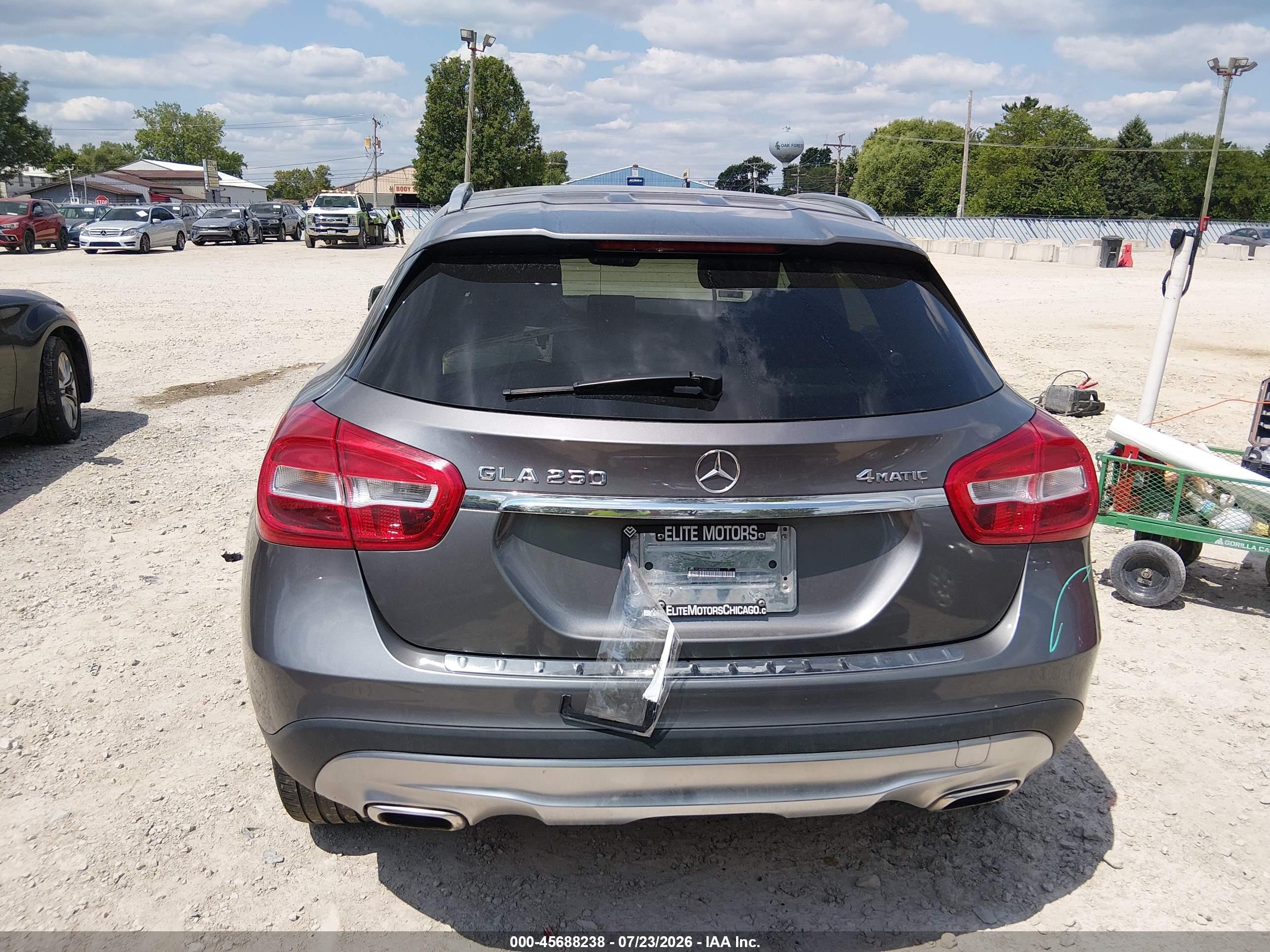 2016 MERCEDES-BENZ GLA 250 4MATIC