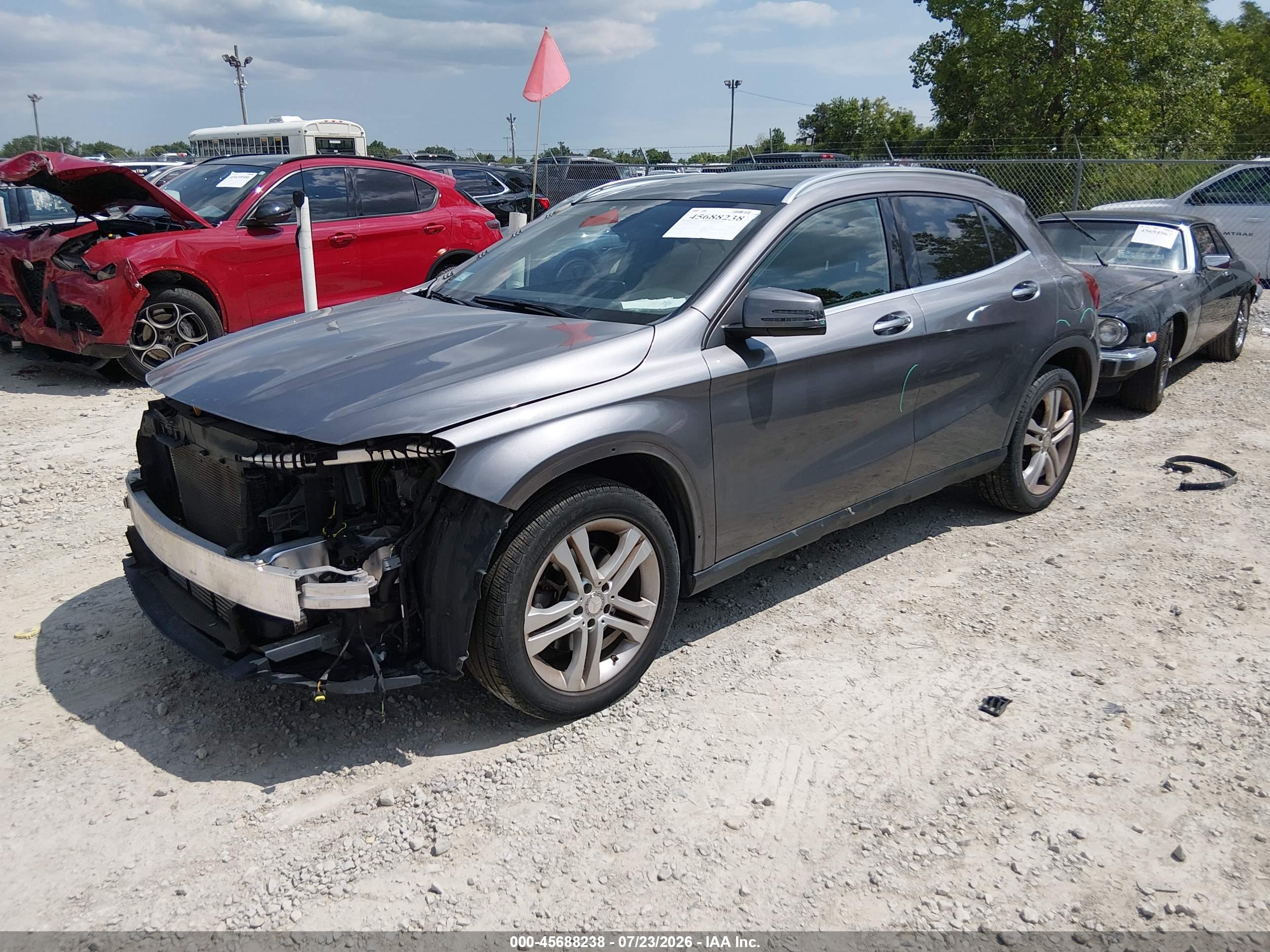 2016 MERCEDES-BENZ GLA 250 4MATIC