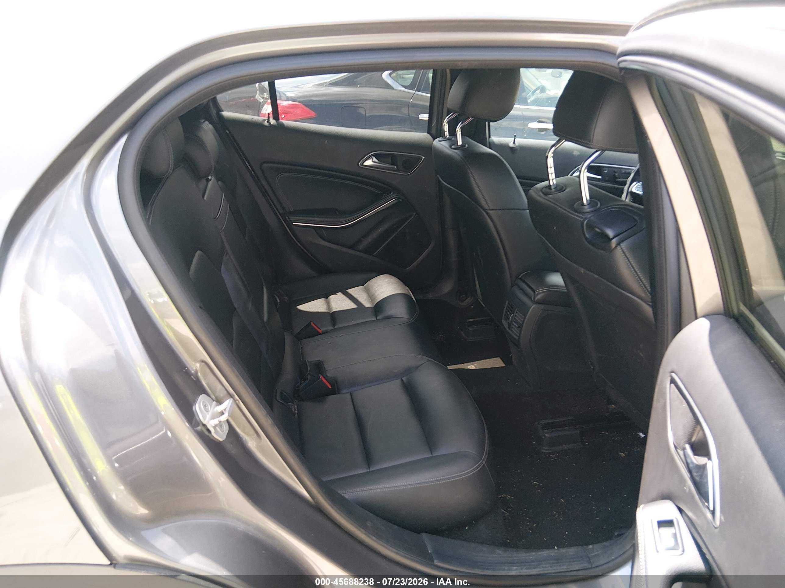 2016 MERCEDES-BENZ GLA 250 4MATIC