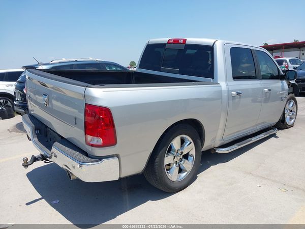 2016 RAM 1500 SLT