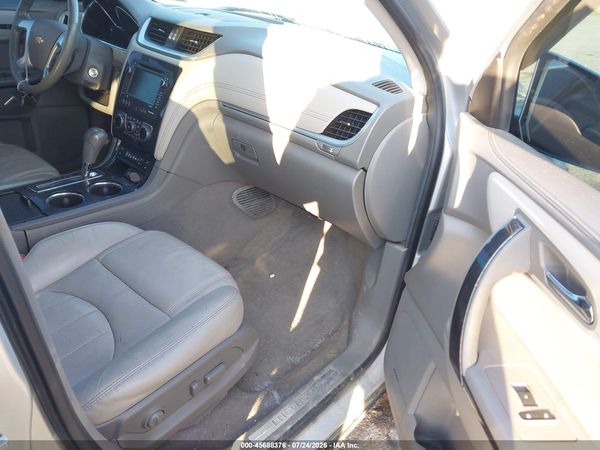 2015 CHEVROLET TRAVERSE LTZ — I5