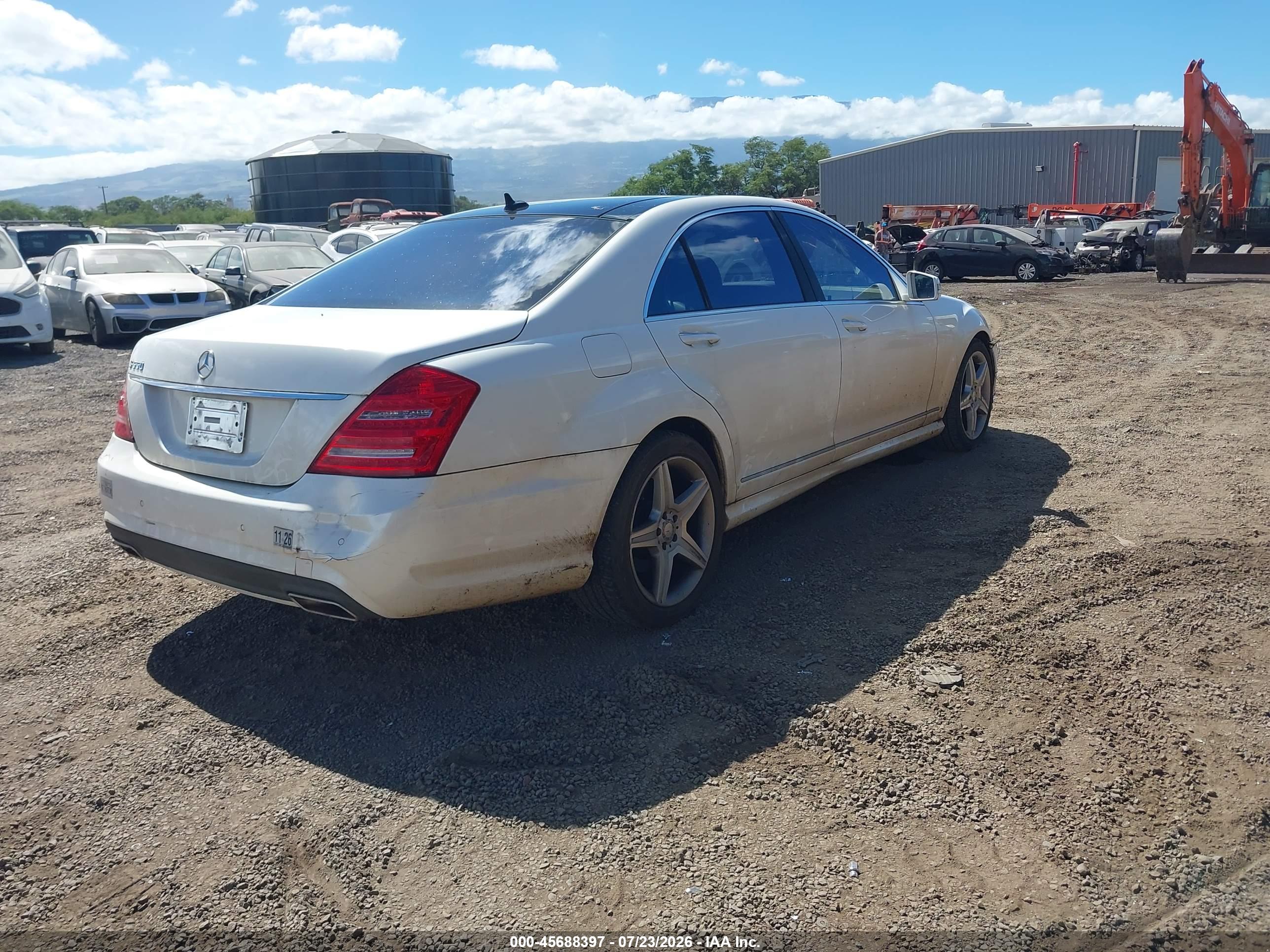 2011 MERCEDES-BENZ S 550 S550