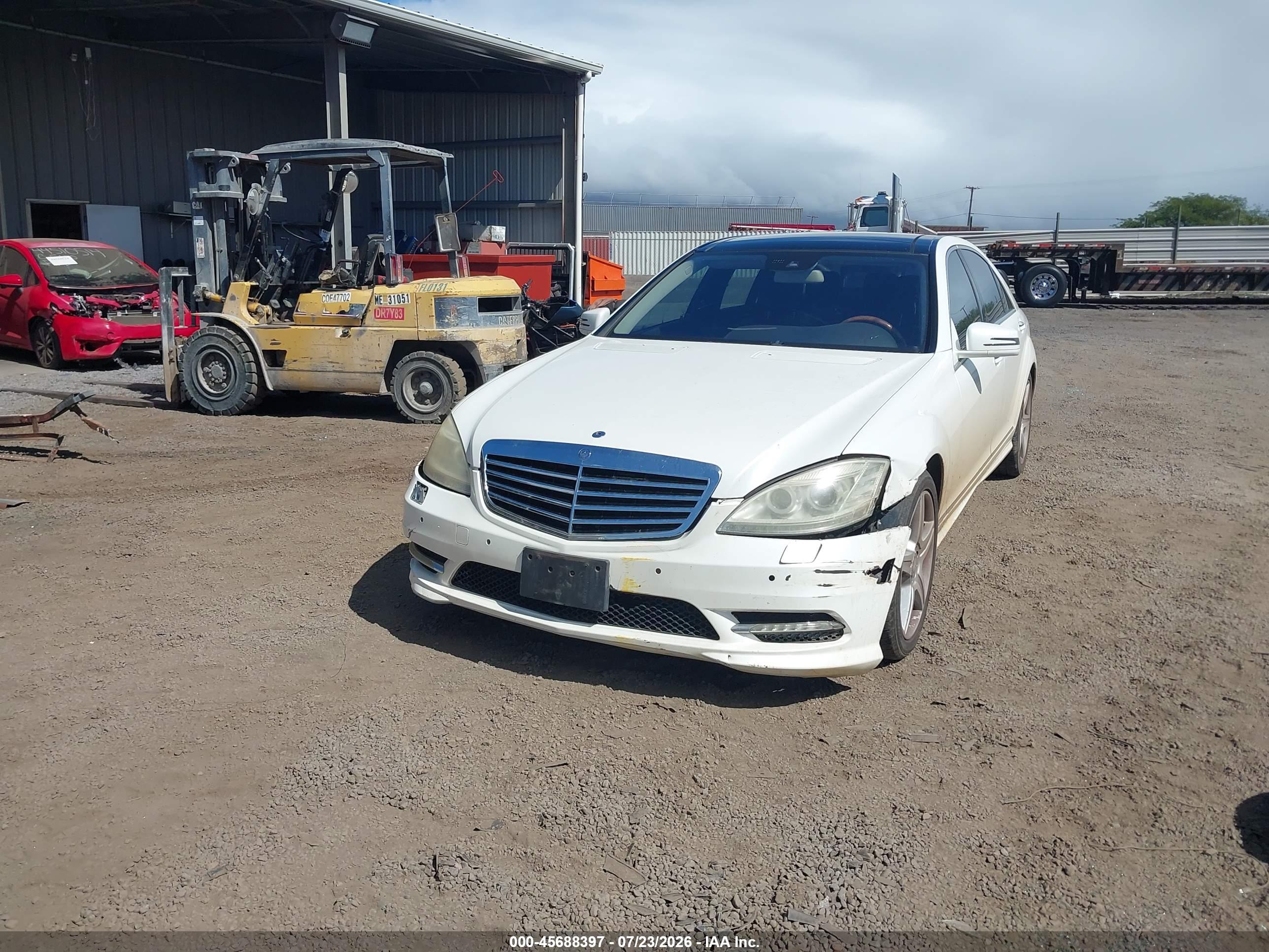 2011 MERCEDES-BENZ S 550 S550
