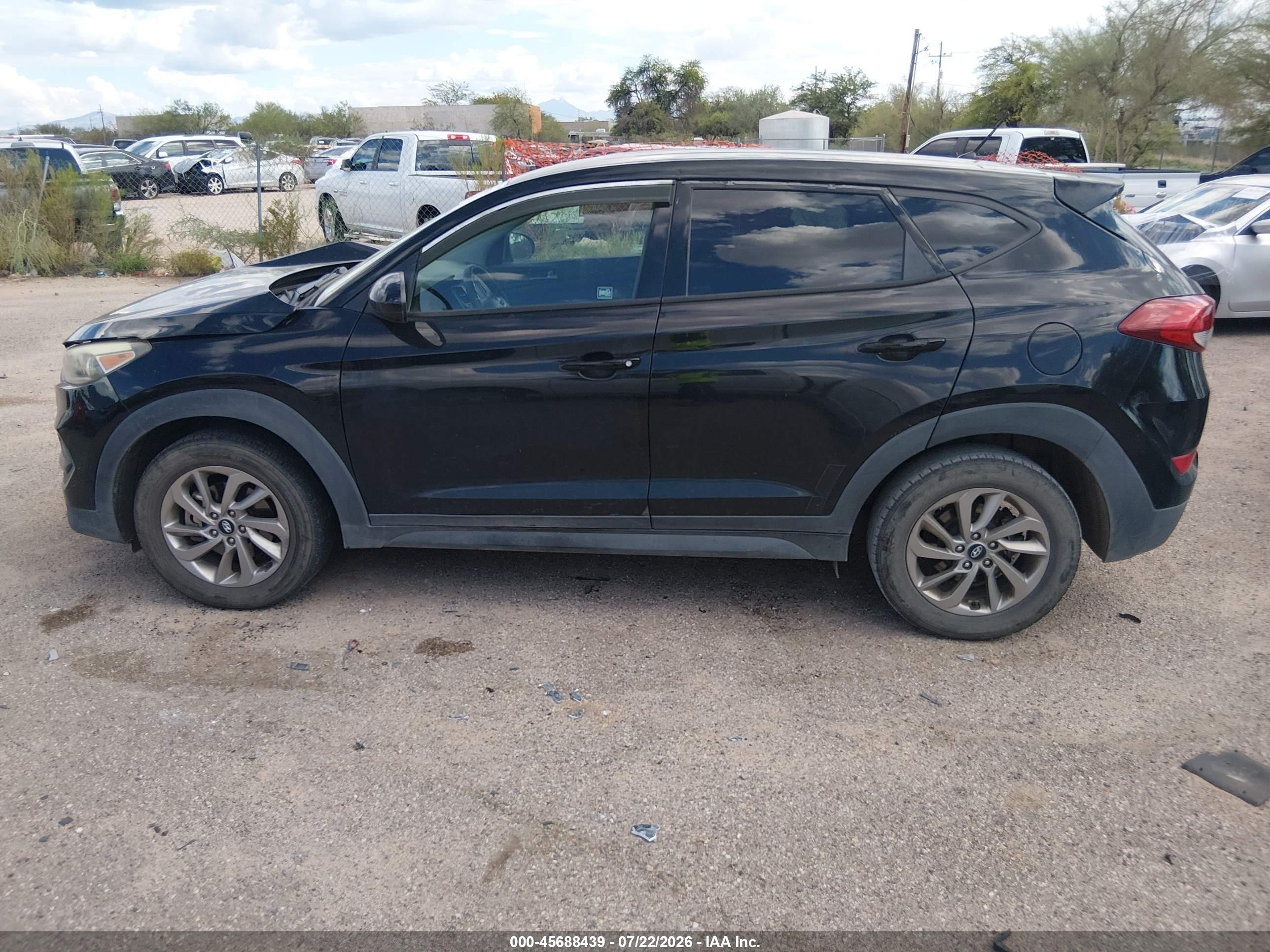 2018 HYUNDAI TUCSON SE