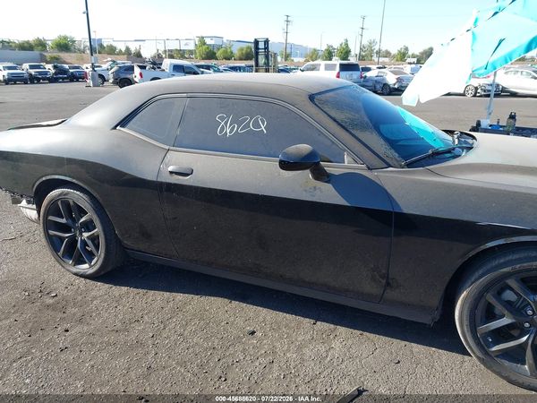 2022 DODGE CHALLENGER SXT