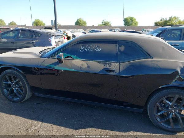 2022 DODGE CHALLENGER SXT