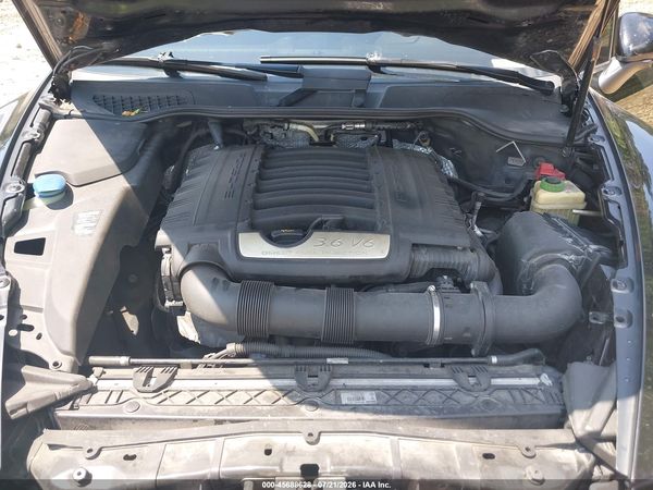 2013 PORSCHE CAYENNE