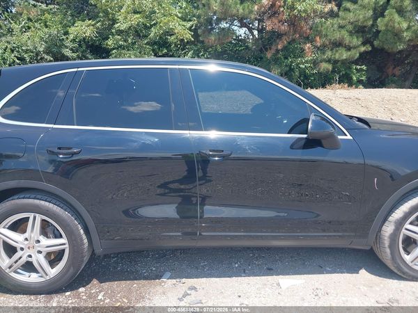 2013 PORSCHE CAYENNE