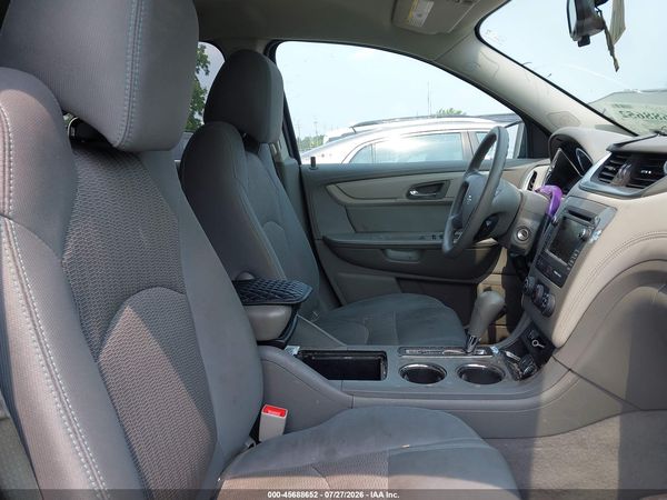 2017 CHEVROLET TRAVERSE LS — I5
