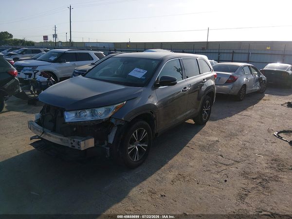 2019 TOYOTA HIGHLANDER LE