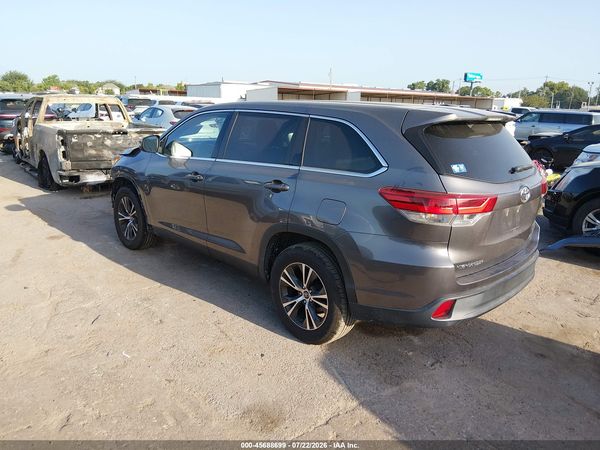 2019 TOYOTA HIGHLANDER LE