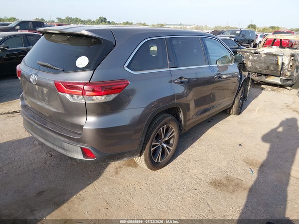 2019 TOYOTA HIGHLANDER LE