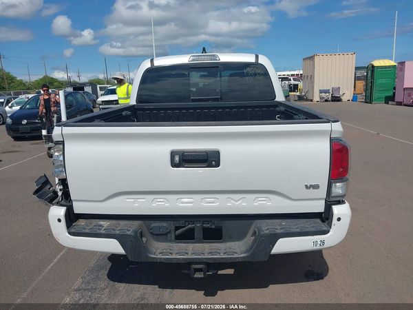 2022 TOYOTA TACOMA SR5 V6