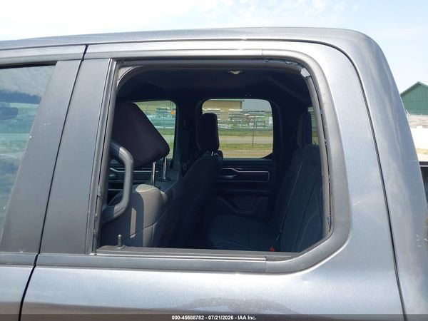 2022 RAM 1500 BIG HORN  4X4 6'4 BOX