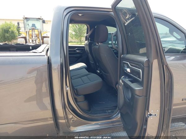 2022 RAM 1500 BIG HORN  4X4 6'4 BOX